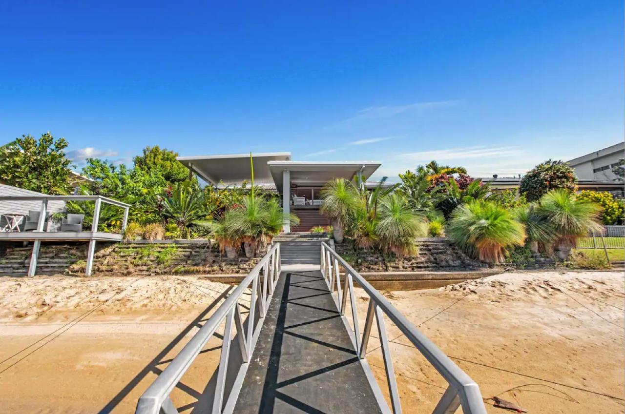 Broadbeach Bungalow - Heated Pool - Sleeps 7 Gold Coast Exterior foto