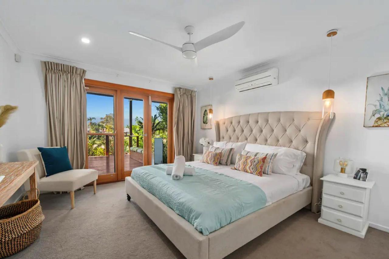 Broadbeach Bungalow - Heated Pool - Sleeps 7 Gold Coast Exterior foto
