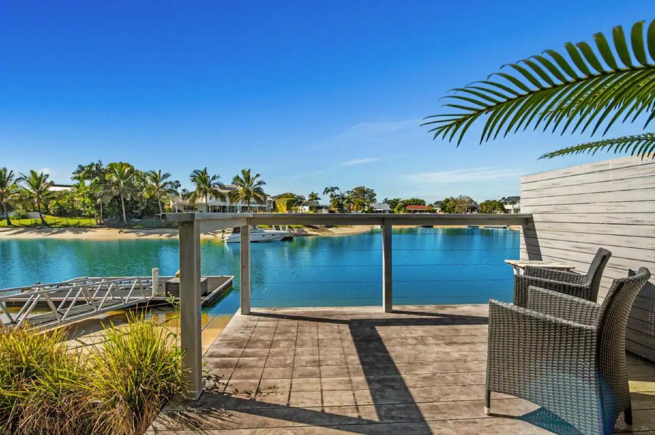 Broadbeach Bungalow - Heated Pool - Sleeps 7 Gold Coast Exterior foto